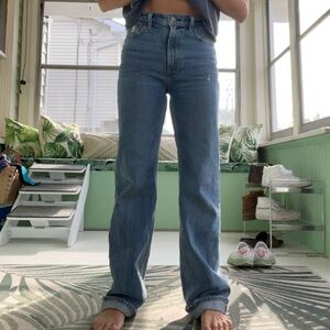Abercrombie 90s High Rise Relaxed Jean